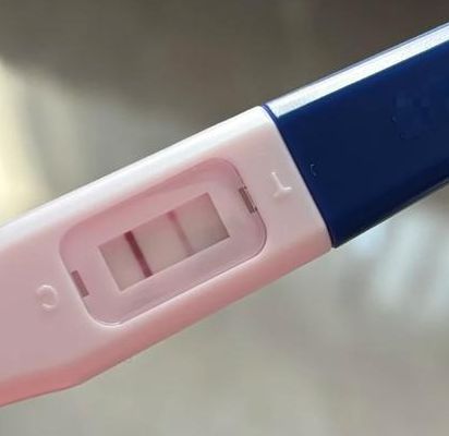 验孕棒一深一浅是怀孕了吗？2026年门诊新颖解读先别急着下结论