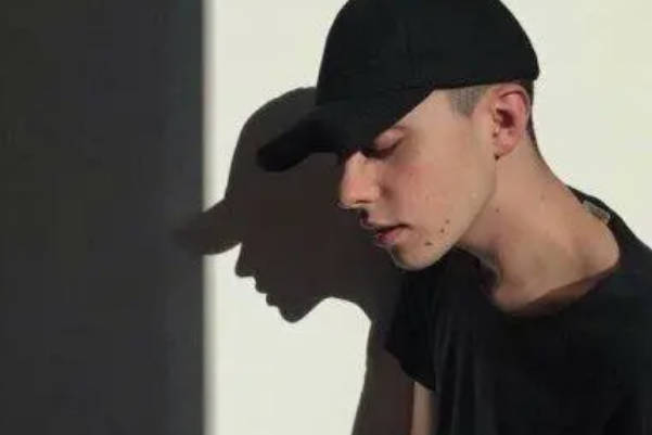 男性适度禁欲可增强自信心