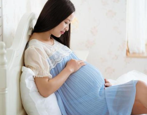 孕期生理变化会导致胃痛