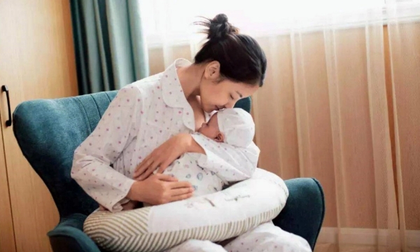 母乳喂养耗母亲气血
