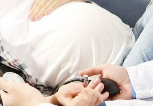 孕晚期胎心监测