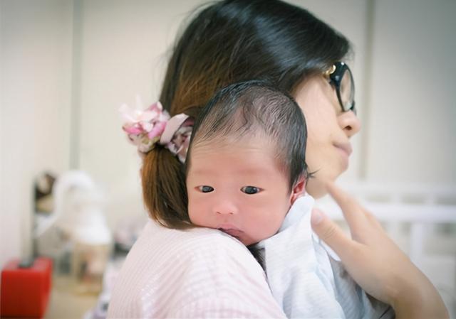 刚满月宝宝的“喂养护理”攻略，新手爸妈收藏！