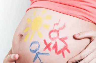 龙凤胎是试管婴儿多还是自然怀孕出生的多?