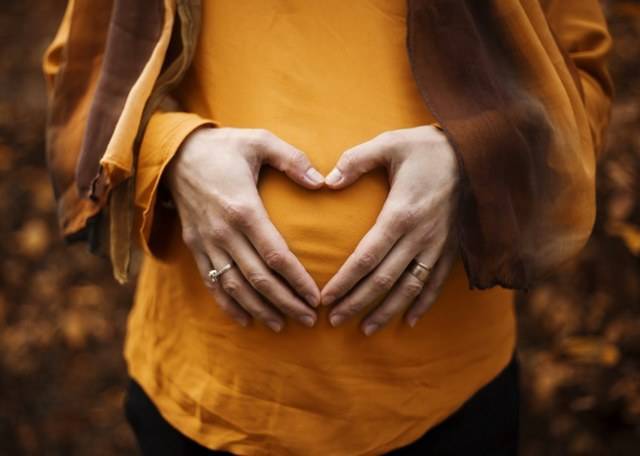 试管婴儿胚胎移植后怎样判断是否正常、有哪些原因？