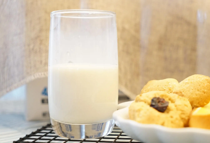 美赞臣的纯牛奶采用新西兰进口奶源