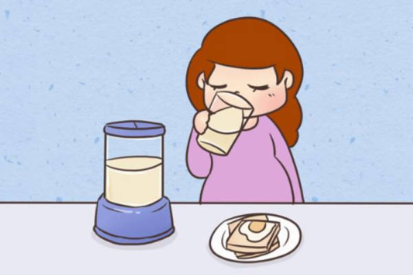 高龄女性坚持喝豆浆三个月后睾酮降了10正常吗？