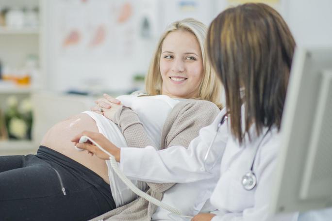 试管婴儿能健康成长吗？女儿站上舞台那一刻我找到了答案