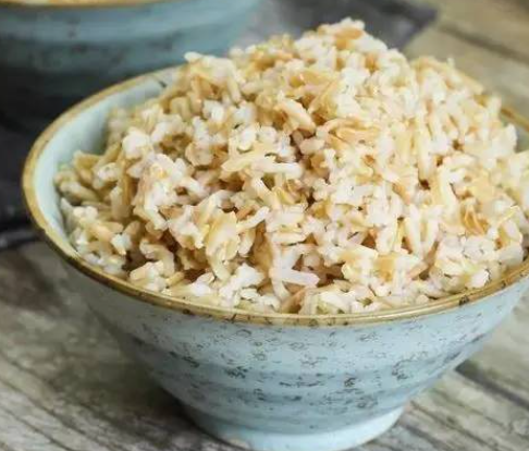 糙米饭富含矿物质