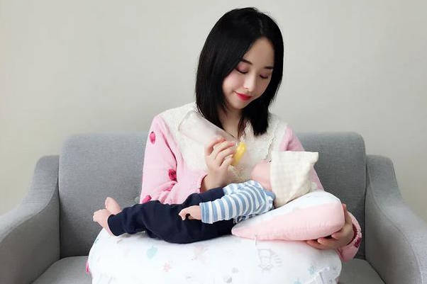 为什么部分医生不建议给出生后的早产儿喝母乳？