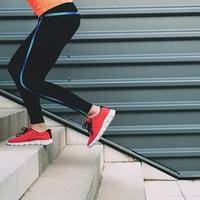 备孕别忽视：女性骨质疏松的10个预警信号