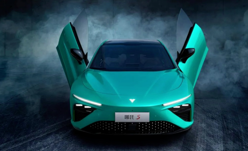 “哪吒”造车三年烧掉183亿，试管婴儿一个周期呢?