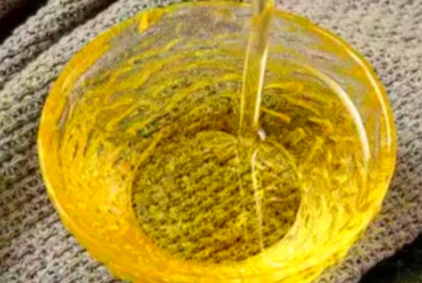 亚麻籽油和核桃油适合宝宝的侧重点不同