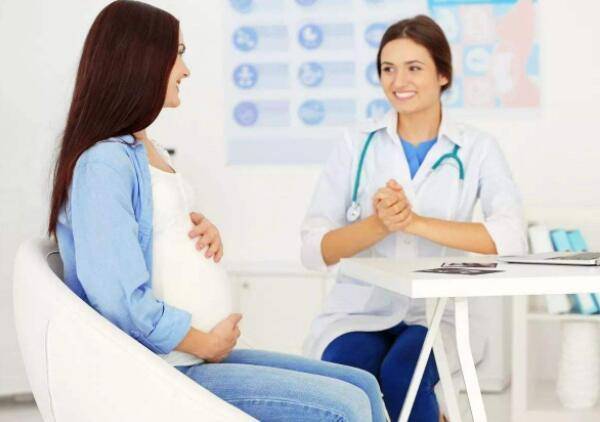 怀孕三个月见红胎儿能保住吗？