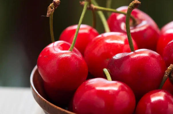 孕妇必吃的12种低糖水果，过量摄入同样会导致糖分超标