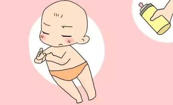 断奶前后妈妈适当抱抱宝宝
