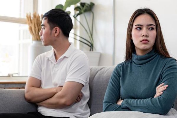 女人长期出轨一个男人是怎样情况？先看关系模式与身心风险