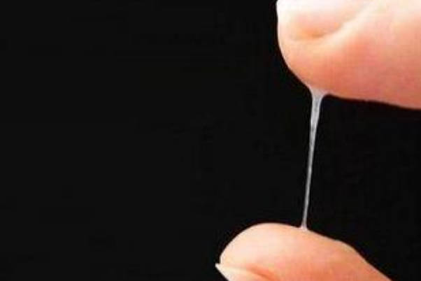 囊胚着床成功会出现乳白色分泌物
