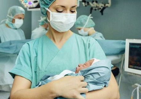 新疆医学院做试管婴儿多少钱