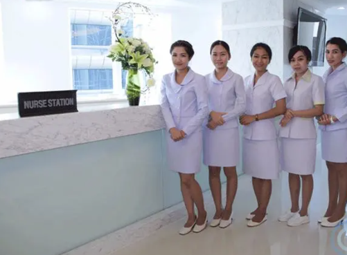 泰国iBaby医院医护团队