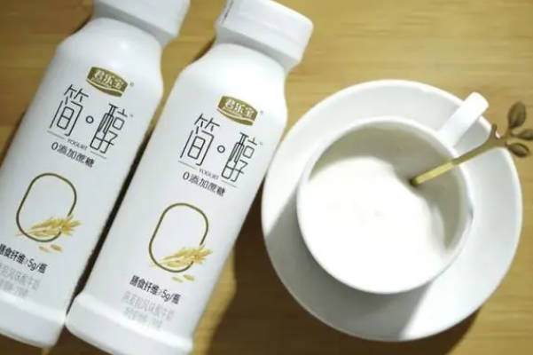 请问君乐宝以前是不是叫做三鹿奶粉呢?