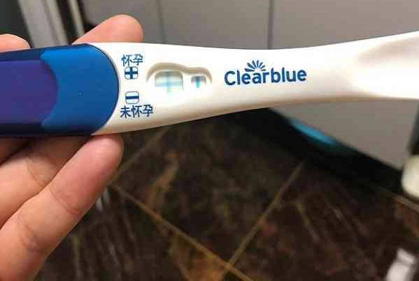 在5分钟内观察验孕棒的结果