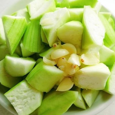 草莓香蕉榴莲丝瓜十八岁可以吃吗？生殖中心咨询师一次说清