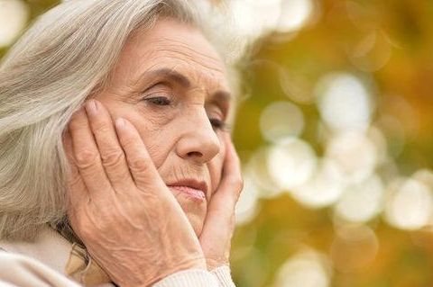 54岁女人还能自然怀孕吗？生殖科医生说出三个必须面对的现实