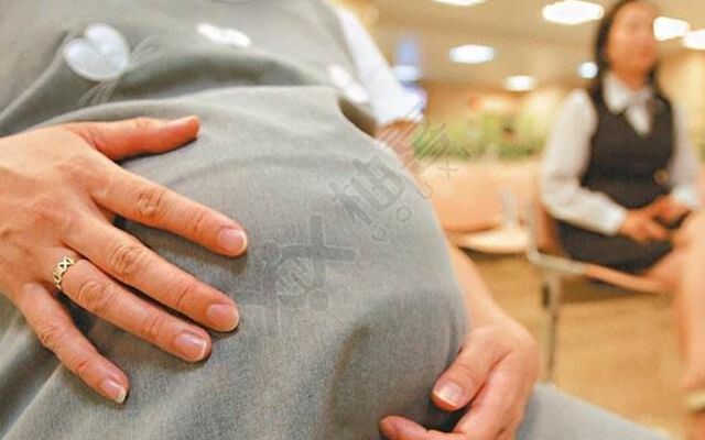 试管婴儿疼吗？34岁小周想做又不敢做