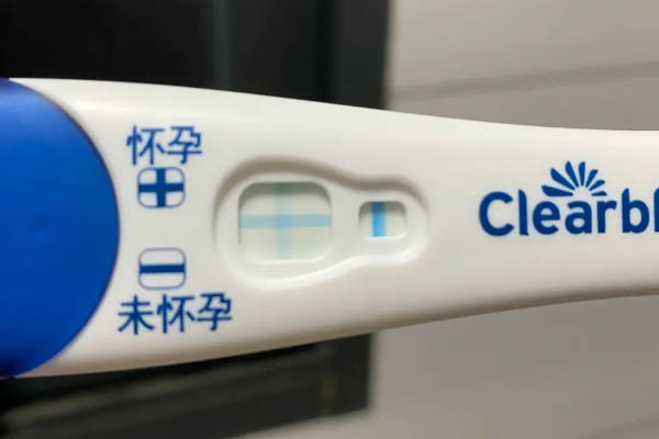 女性操作不当会导致模糊十字